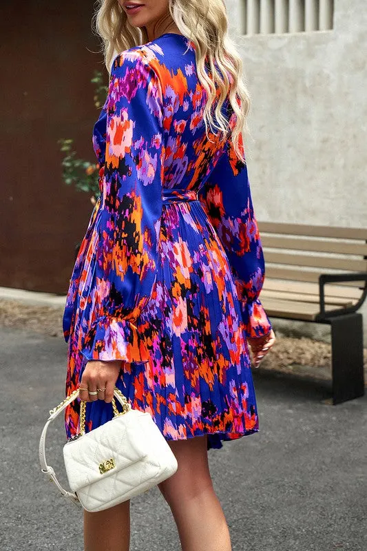 Artsy Floral V-Neck Pleated Dress