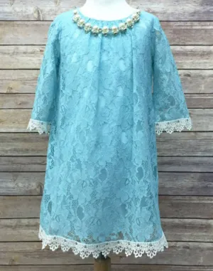 Floral Lace Dress With a Pearl Necklace - Turquoise