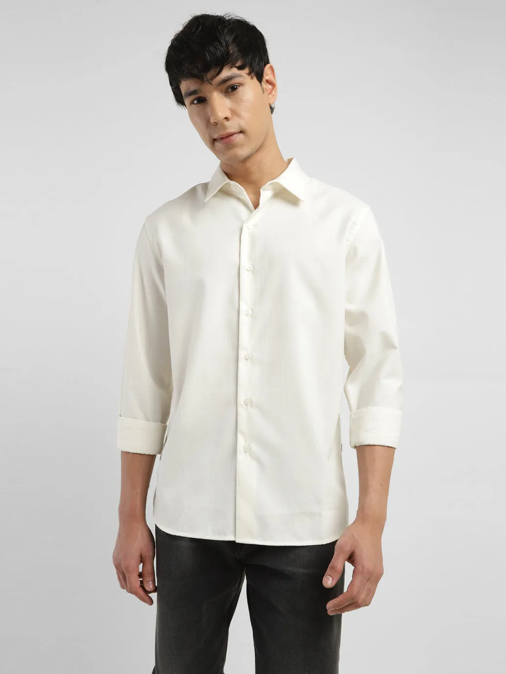 Men's Textured Spread Collar Shirt