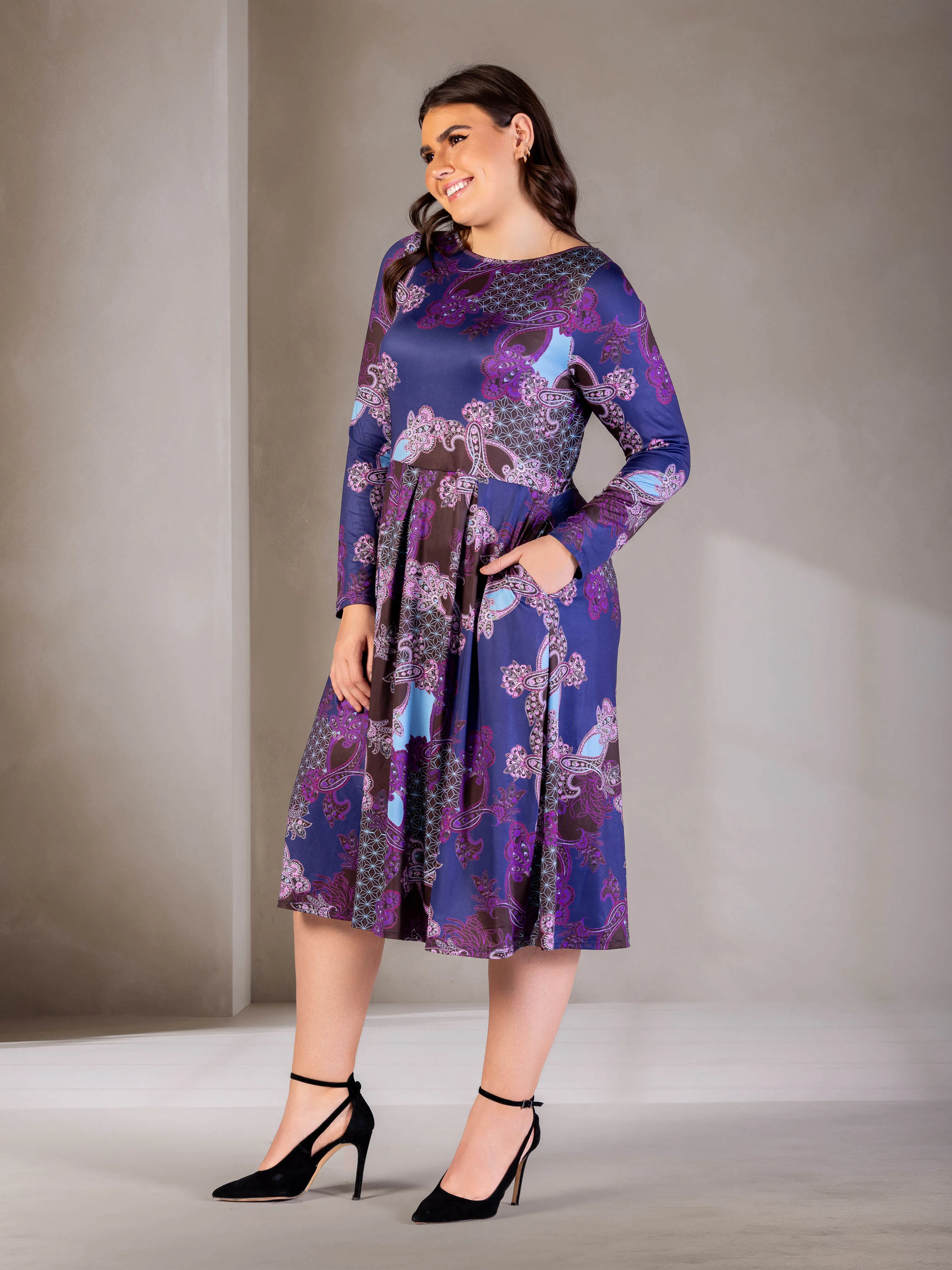 Plus Size Purple Paisley Midi Length Long Sleeve Pocket Dress